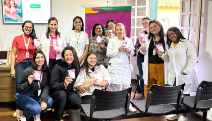Conscientização sobre o Outubro Rosa na Vila Verde